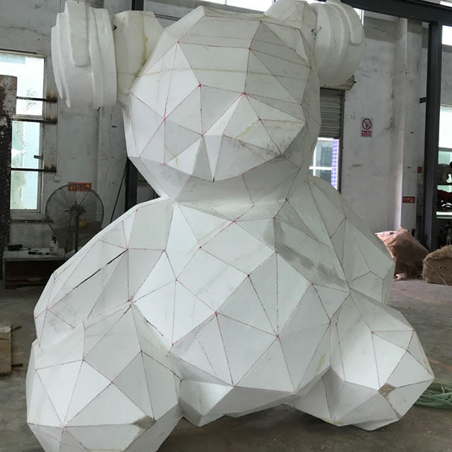 切面不锈钢音乐卡通熊雕塑